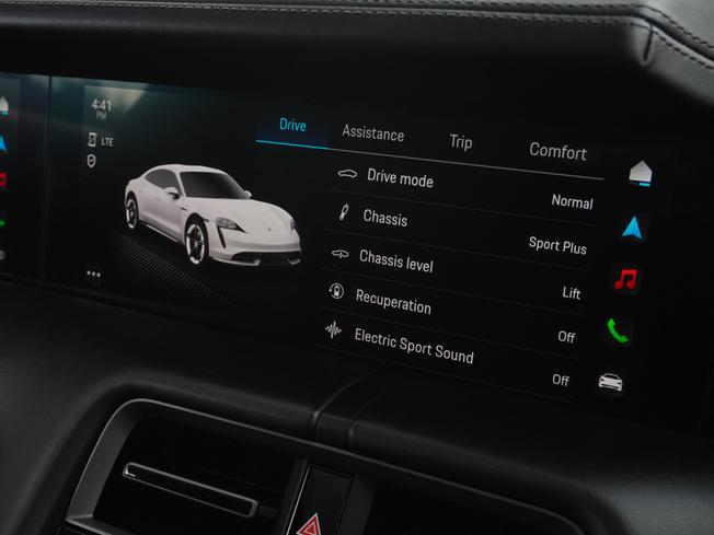 PORSCHE Taycan Photo 32
