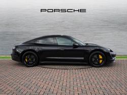 PORSCHE Taycan Photo 5