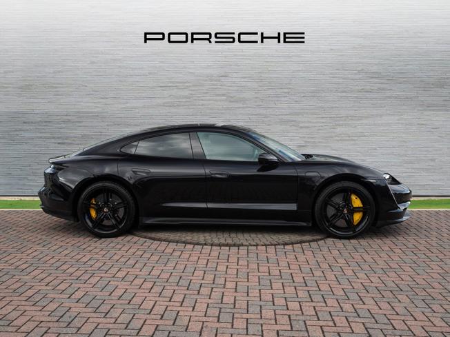 PORSCHE Taycan Photo 5