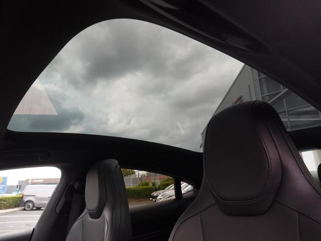 PORSCHE Taycan Photo 39