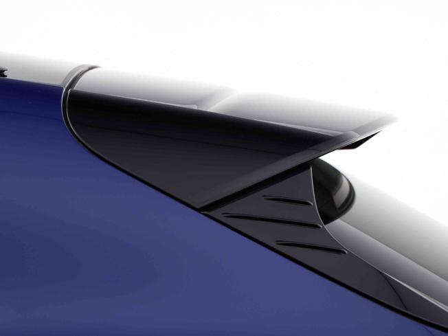 PORSCHE Taycan Photo 24