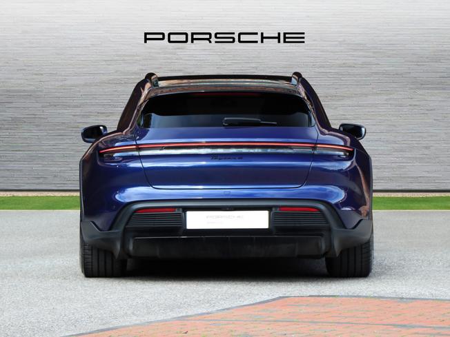 PORSCHE Taycan Photo 8
