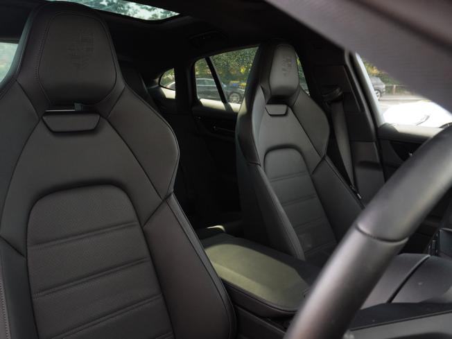 PORSCHE Panamera Photo 13