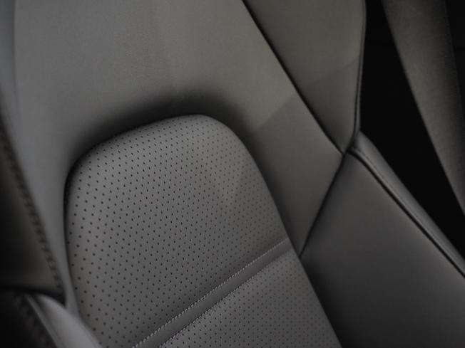PORSCHE Panamera Photo 18