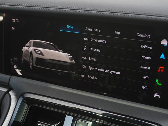 PORSCHE Panamera Photo 27