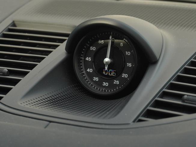 PORSCHE Panamera Photo 36