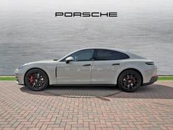 PORSCHE Panamera Photo 5