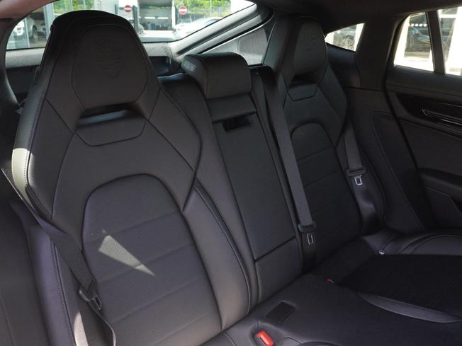 PORSCHE Panamera Photo 13