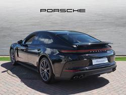 PORSCHE Panamera Photo 2