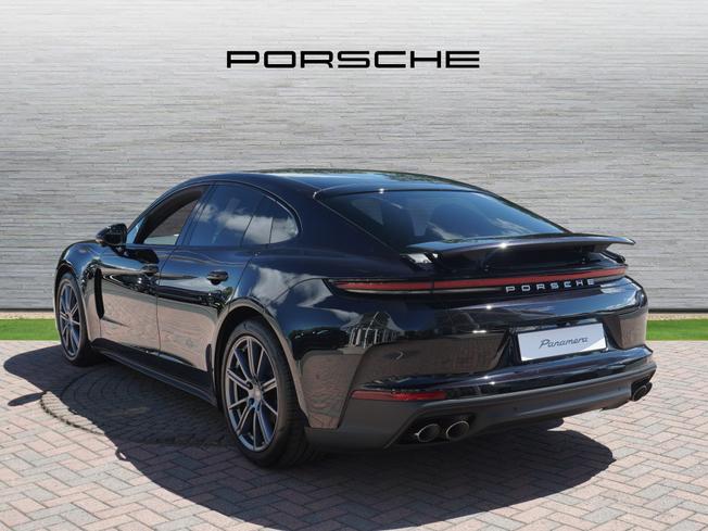 PORSCHE Panamera Photo 2