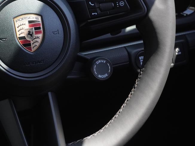 PORSCHE Panamera Photo 33