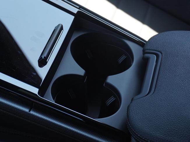 PORSCHE Panamera Photo 38