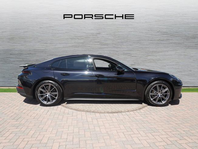 PORSCHE Panamera Photo 5