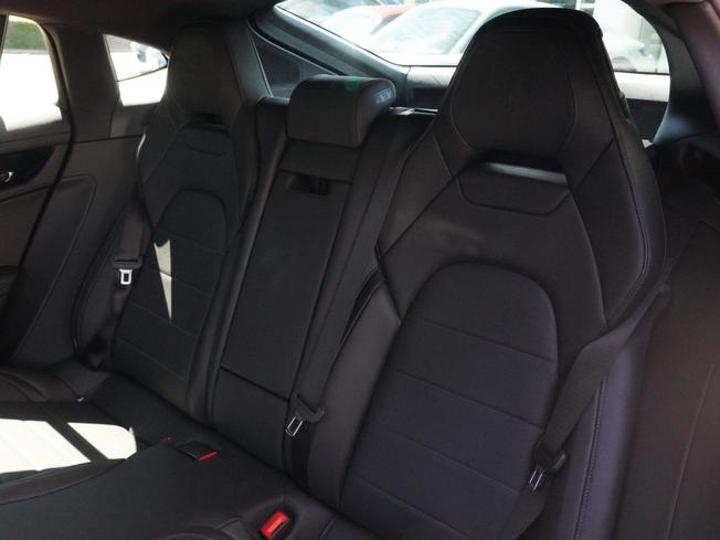PORSCHE Panamera Photo 9