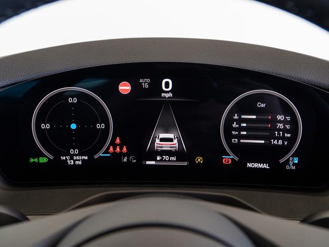 PORSCHE Panamera Photo 22