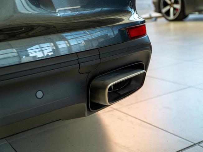 PORSCHE Panamera Photo 32