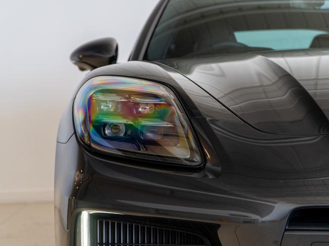 PORSCHE Panamera Photo 33
