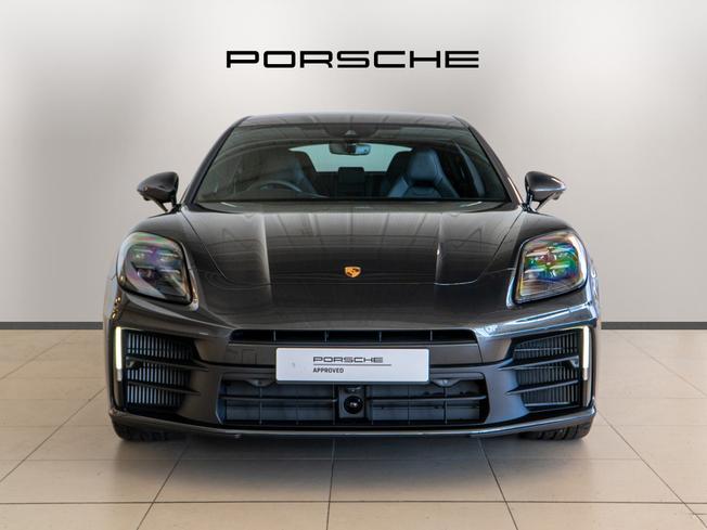 PORSCHE Panamera Photo 6