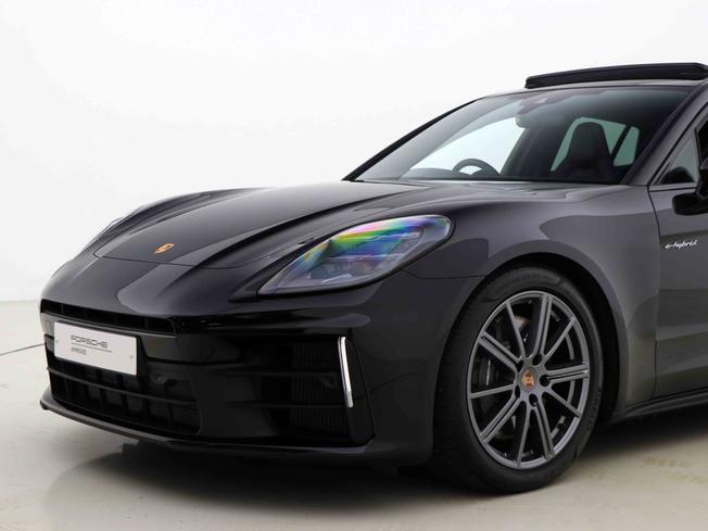 PORSCHE Panamera Photo 13