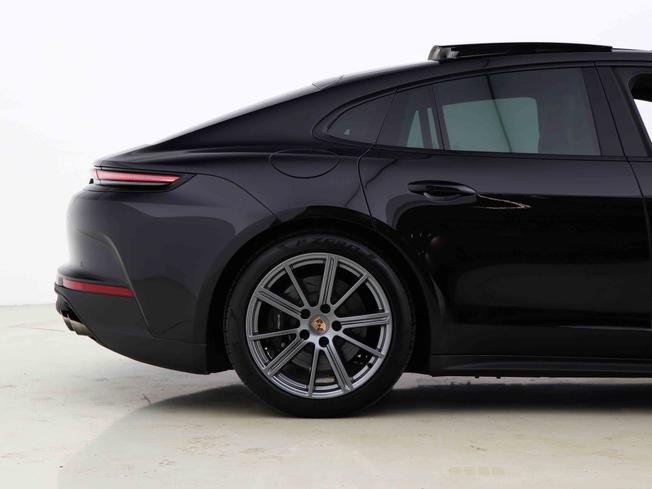 PORSCHE Panamera Photo 16