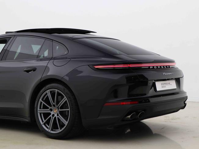 PORSCHE Panamera Photo 19