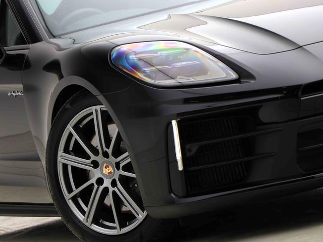 PORSCHE Panamera Photo 23