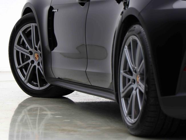 PORSCHE Panamera Photo 25