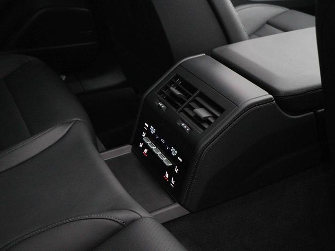 PORSCHE Panamera Photo 27
