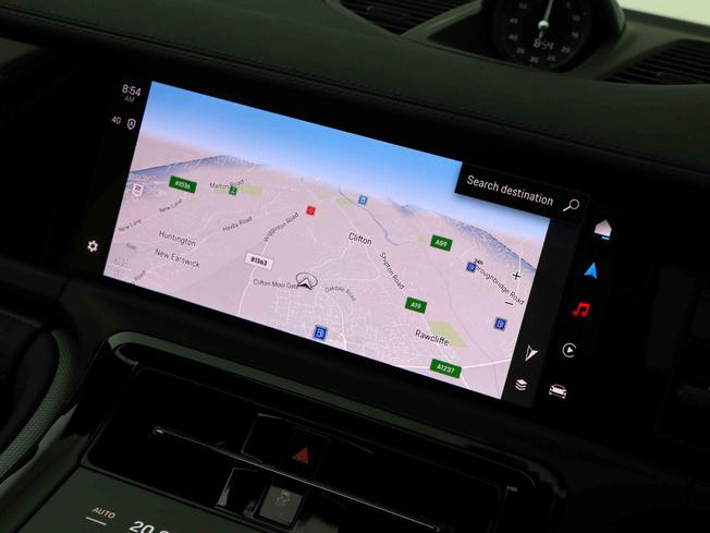 PORSCHE Panamera Photo 30