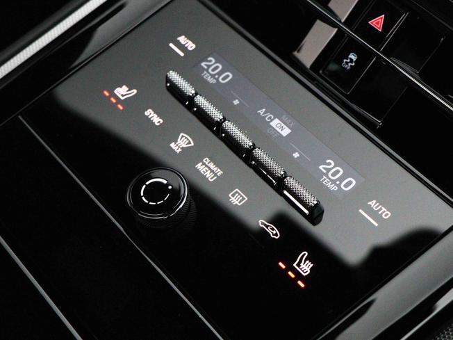 PORSCHE Panamera Photo 48