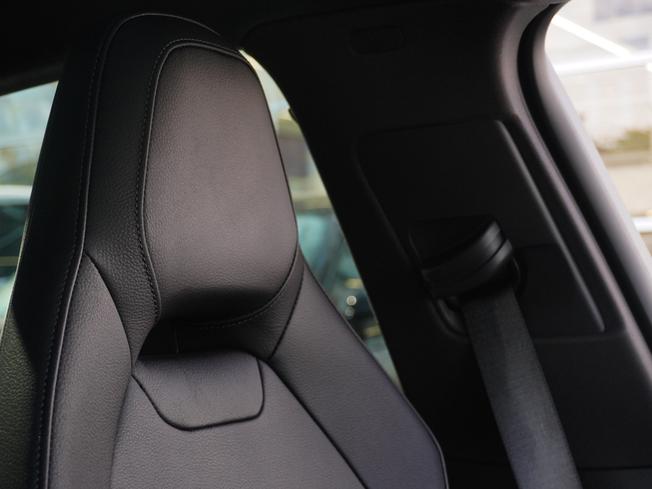 PORSCHE Panamera Photo 15