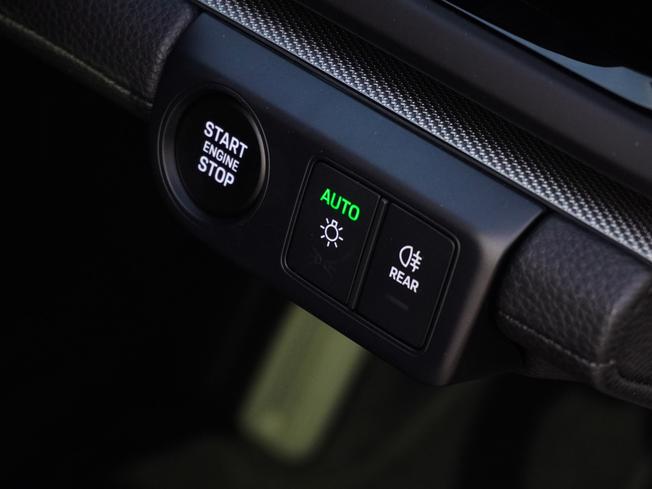 PORSCHE Panamera Photo 25