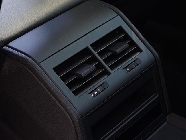 PORSCHE Panamera Photo 32