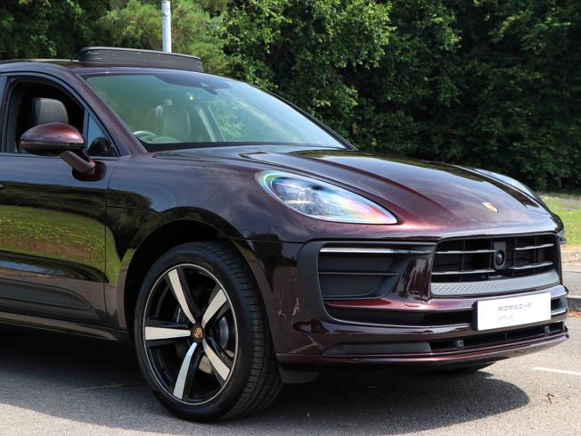 PORSCHE Macan Photo 9