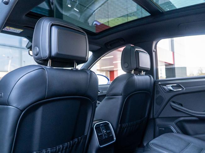 PORSCHE Macan Photo 25