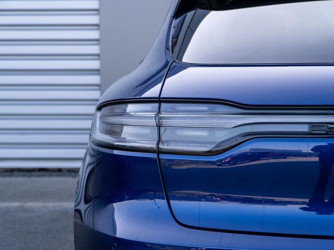 PORSCHE Macan Photo 31