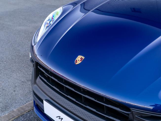 PORSCHE Macan Photo 39