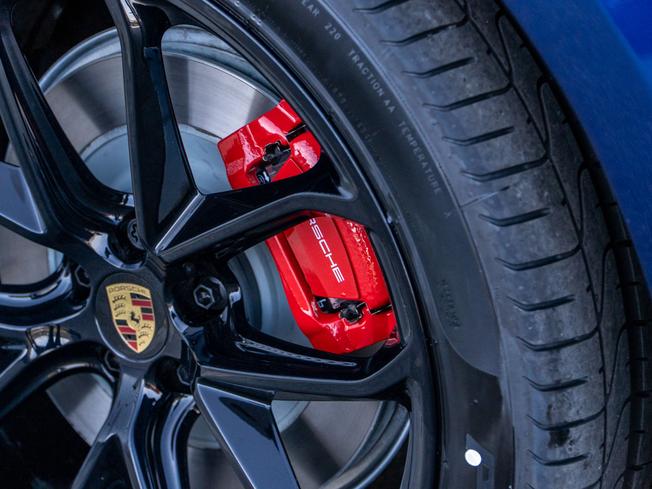 PORSCHE Macan Photo 40