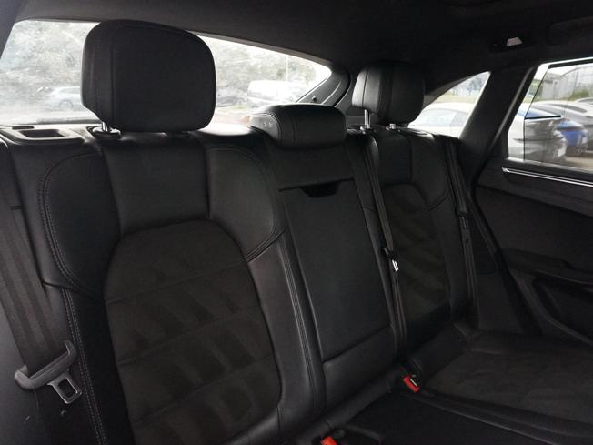 PORSCHE Macan Photo 10