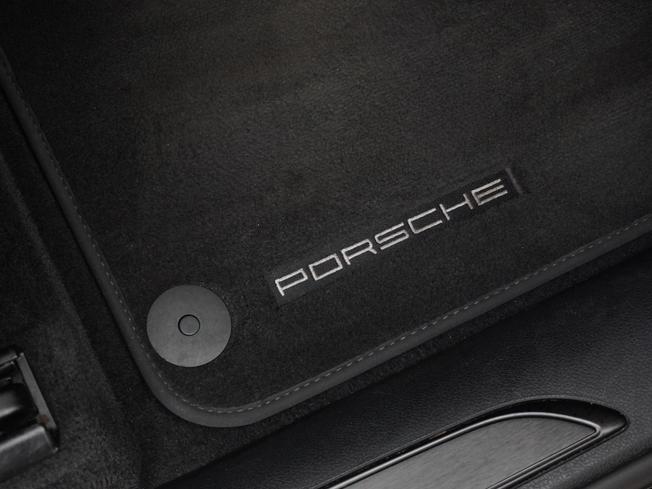PORSCHE Macan Photo 30