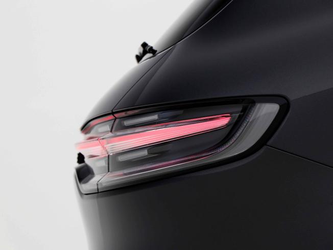 PORSCHE Macan Photo 15