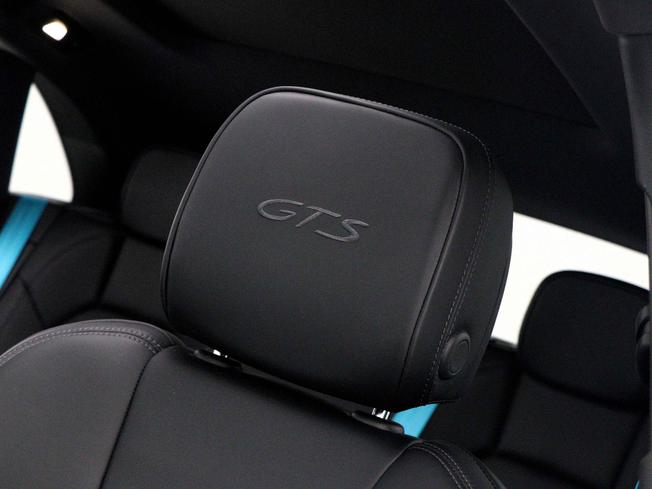 PORSCHE Macan Photo 32