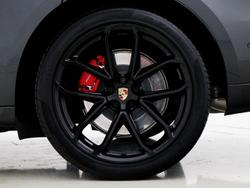PORSCHE Macan Photo 4