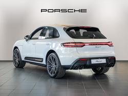PORSCHE Macan Photo 2