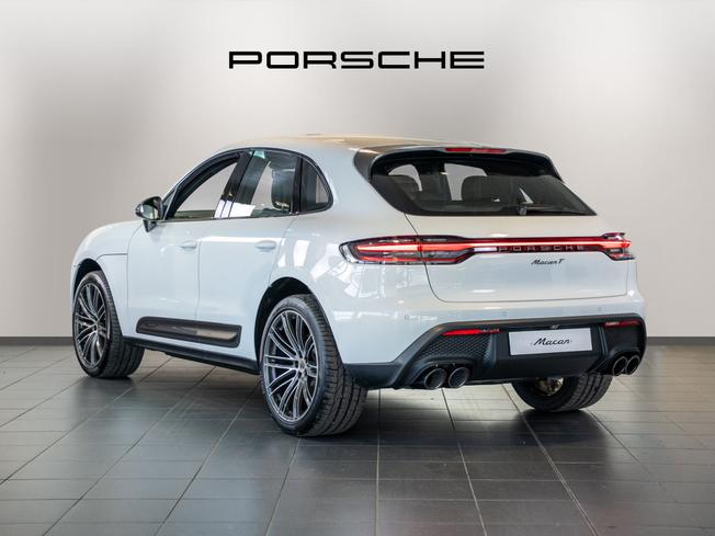 PORSCHE Macan Photo 2