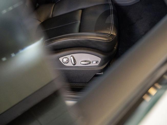 PORSCHE Macan Photo 27