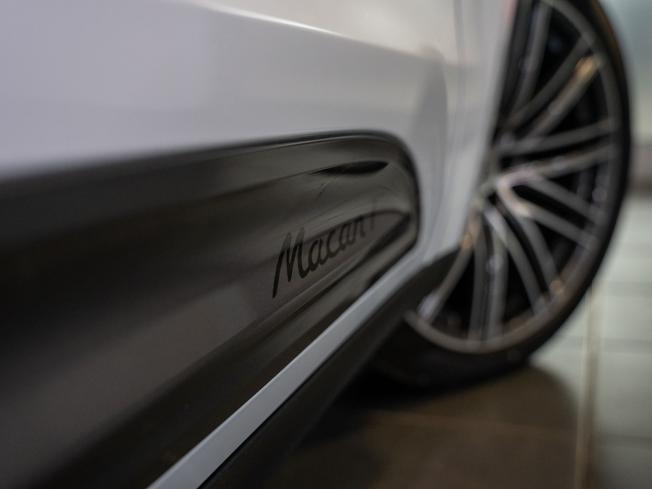 PORSCHE Macan Photo 30