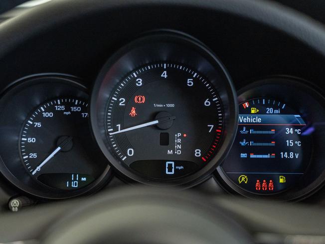 PORSCHE Macan Photo 21