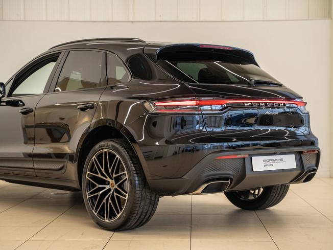 PORSCHE Macan Photo 36