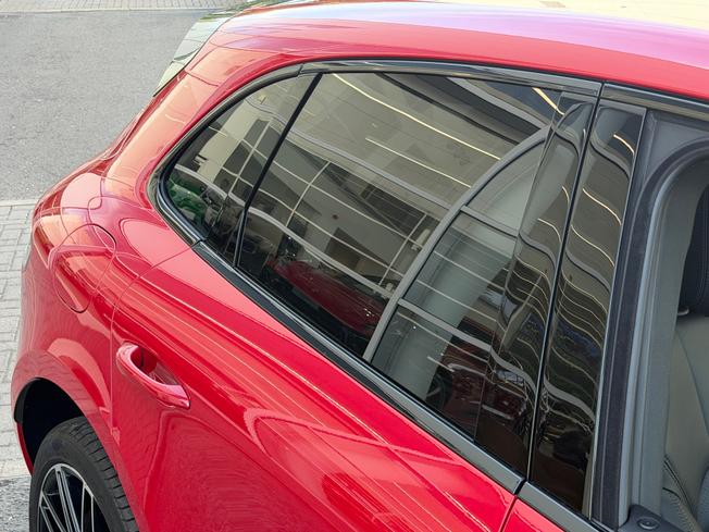 PORSCHE Macan Photo 33